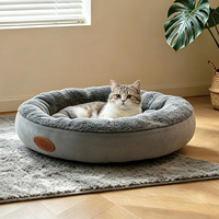 Coussin rond en peluche chaud pour l'hiver, lit pour chat en polaire épaisse, lit pour animaux de compagnie en forme de beignet pour chats et grands chiens, lit d'intérieur pour chat, vente en gros OEM