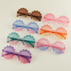 <span class=keywords><strong>Occhiali</strong></span> da <span class=keywords><strong>Sole</strong></span> Trendy per Bambini con Protezione UV, <span class=keywords><strong>Occhiali</strong></span> Eleganti e Carini per Bambini e Bambine - Product Image 2