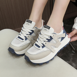   Chaussures décontractées sportives à lacets pour femmes, tendance mode 2026, maille respirante, antidérapantes, automne/printemps/été, fabriquées en Chine - Product Image 1