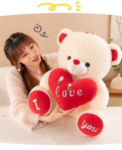 Vente en gros d'adorables animaux en peluche doux tenant des cœurs d'amour, ours en peluche pour cadeaux de la Saint-Valentin, anniversaire - Product Image 5