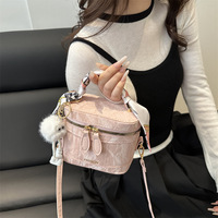 Nouveauté 2026 : Mini sacs seau avec pendentif pour femme, sacs à main tendance pour femme, sacs à bandoulière mignons pour filles