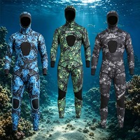 Combinaison de plongée en néoprène camouflage 2 mm en gros, en stock, à capuche, deux pièces, pour sports nautiques