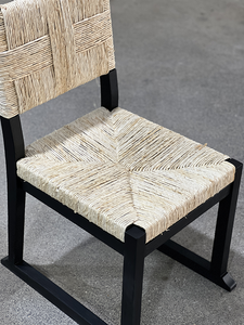 Sedia da pranzo in legno massello di frassino nero Wabi-Sabi con seduta in paglia intrecciata a mano, mobili rustici per ristoranti in stile farmhouse, vendita all'ingrosso - Product Image 3