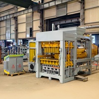 Machine automatique de fabrication de briques creuses QT8-15 pour les fournisseurs de matériaux de construction