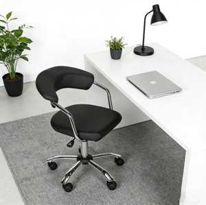 <span class=keywords><strong>Chaise</strong></span> de bureau pivotante réglable avec revêtement en similicuir noir et base chromée, tabouret roulant pour salon, laboratoire de manucure, clinique et atelier - Product Image 2