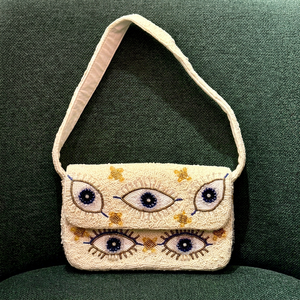 Sac à main rectangulaire en coton brodé fait main avec motif œil, objet d'art textile de collection - Product Image 1
