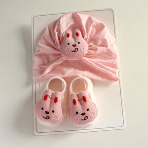 Bébé Printemps et D'été Mince Chapeau avec Chaussettes Ensemble 0-12 <span class=keywords><strong>mois</strong></span> Nouveau-Né Populaire Style Indien de Bande Dessinée Chapeau Mignon Turban Chaussettes Groupe Garçons - Product Image 3