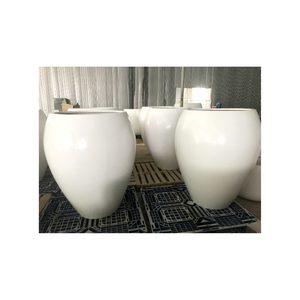 Chau Viet Pottery Modern All-Season Fabricante vietnamita Decoración para el hogar Forma de macetas de jardín de fibra de vidrio Maceta de flores de 3-4 piezas - Product Image 5