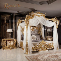 Meubles de chambre à coucher de luxe de haute qualité fabriqués en Europe, lits à baldaquin en bois massif sculpté à la main et doré, style antique.