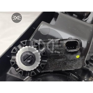 Aplicable a <span class=keywords><strong>Hyundai</strong></span> Modern Auto Parts <span class=keywords><strong>Tucson</strong></span> Conjunto de faros LED matriz Proyector Faro original Real de <span class=keywords><strong>segunda</strong></span> <span class=keywords><strong>mano</strong></span> - Product Image 6