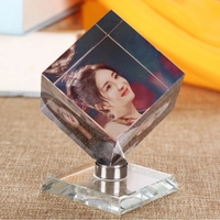 Cadre photo en verre gravé au laser 3D personnalisé, cube photo en cristal 3D pour mariage