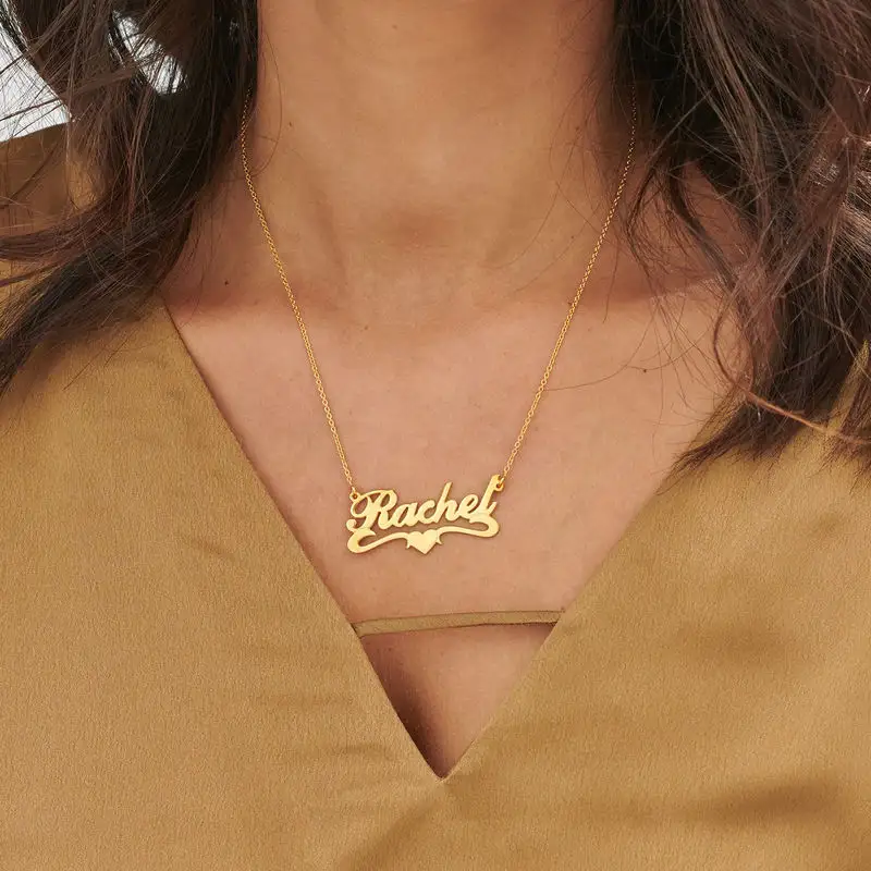 Bijoux étanche en acier inoxydable, collier avec le nom du cœur du milieu, personnalisé avec le nom or 18K