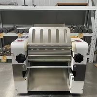 Machine industrielle entièrement automatique pour l'étirement et la laminage de pâtes à pizza, pain, roti et chapati / Machine à pâtes