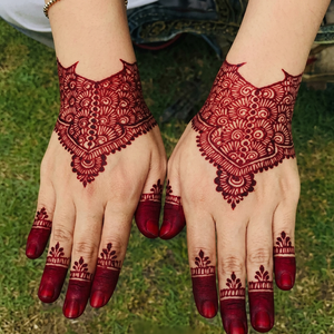 Amina – Cône de henné instantané rouge à base de plantes, pâte de mehndi prête à l'emploi de qualité supérieure pour l'art corporel (mains, pieds) et les motifs nuptiaux - Product Image 1