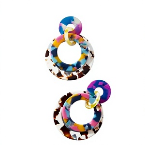 Meilleures Boucles d'Oreilles Créoles en Résine de Haute Qualité, Design Multicolore, Bijoux Tendance en Acrylique pour Femme, Cadeaux de Mariage à la Mode pour Femme - Product Image 1