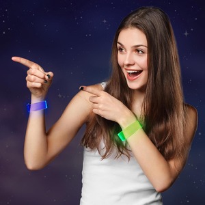 Led Light Up Armbanden Met Magnetische Gesp Glow Rave Halloween Verjaardagsfeestje Gunsten Led Verlichting Polsband Magnetische Clip - Product Image 2