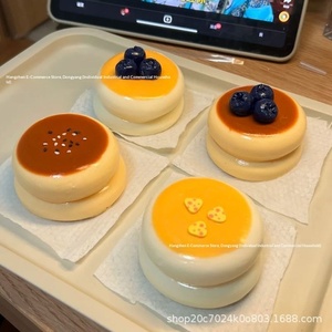 Jouet anti-stress rebondissant en silicone ultra-épais, de qualité alimentaire, esthétiquement plaisant, style Xiaohongshu, à très grande hauteur - Product Image 3