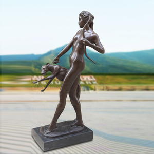 Statua in Resina di Donna Nuda con Cane, Vendita Calda - Product Image 3