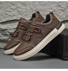 Zapatos de cuero transpirables, modernos y versátiles, adecuados tanto para deportes como para uso casual. Zapatos de trabajo resistentes al agua para hombre. - Product Image 1