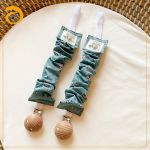 Clip de algodón seguro para chupete de bebé, soporte ecológico de <span class=keywords><strong>tela</strong></span> y madera para chupete de recién nacido, cadena para chupete, regalo para baby shower - Product Image 1