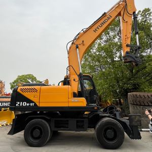 Excavatrice sur pneus Hyundai 210w-7 d'occasion, excavatrice chinoise Hyundai 210W-7, excavatrice Hyundai 210-9S 210-7 210W-9T, moteur HYUNDAI - Product Image 4