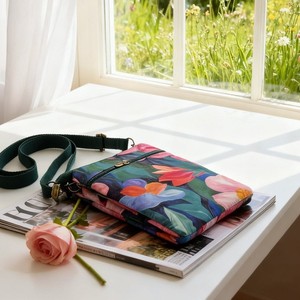 กระเป๋าโทรศัพท์แบบสะพายข้างลายภาพวาดสีน้ำมัน ขนาดกลาง กระเป๋าแบบมีฝาปิด สำหรับชุดลำลองประจำวัน ฤดูใบไม้ผลิ 2025 - Product Image 3