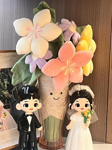 Bouquet de fleurs en peluche en gros d'usine, poupée florale douce et rembourrée, jouet en peluche mignon pour cadeau de vacances - Product Image 5
