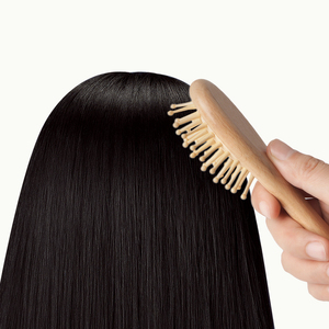 Prêt à expédier : Ensemble de 3 brosses et peignes à <span class=keywords><strong>cheveux</strong></span> pour bébé en bois naturel, poils doux de chèvre, <span class=keywords><strong>brosse</strong></span> de massage du cuir chevelu pour nouveau-nés - Product Image 4