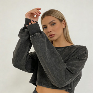 Top Corto Personalizzato per Donne, 260GSM 100% Cotone, Maglietta Larga a Maniche Lunghe, Top Corto Vintage Tinta Unita, T-shirt Oversize per Donne - Product Image 2