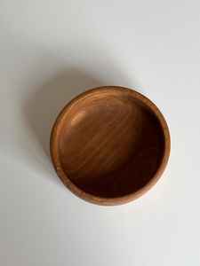 Bol en bois de qualité supérieure, artisanal et rustique, idéal pour servir des salades, des collations et pour une présentation de table décorative - Product Image 2