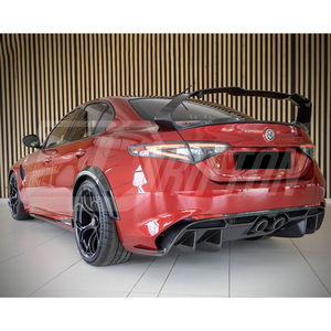 Kits de carrocería de fibra de carbono seca estilo GTAM para Alfa Romeo Giulia QV Quadrifoglio 2016-2023 - Product Image 3
