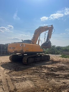 Excavatrice sur chenilles d'occasion Hyundai 305LC-7 jaune - Product Image 3