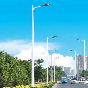 Poteaux d'éclairage routier octogonaux en acier galvanisé à chaud et thermolaqué de 6m, 9m, 12m, 20ft, 25ft, 30ft, résistants au vent de 200km/h, garantie 10 ans - Product Image 1