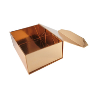 Emballage en carton rigide de luxe pliable et magnétique, boîte à vêtements en or, boîtes cadeaux pour vêtements avec votre Logo
