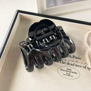 Pinza de pelo de garra de calabaza grande elegante francés, accesorios para el cabello de tiburón acrílico mate de estilo dulce, Material plástico - Product Image 3