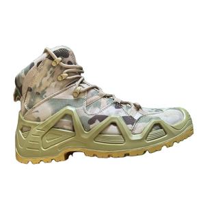 Bottes de randonnée mi-hautes camouflage TSB07 CP, chaussures d'entraînement pour hommes. - Product Image 1