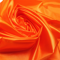 Offre Spéciale pas cher prix 100% polyester satin tissu pour boîte-cadeau et tissu de cercueil