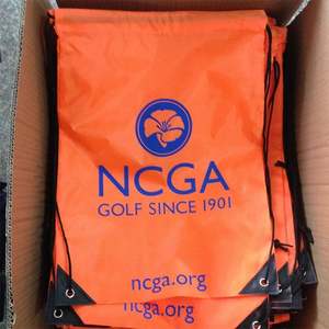 Sacs à cordon personnalisés écologiques en nylon et polyester, idéaux pour l'école, le camping, les promotions avec logo extérieur, et les sacs de sport. - Product Image 2