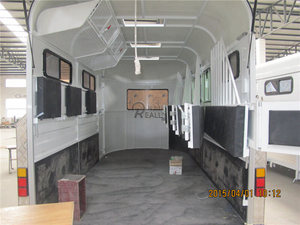 Nouvelle usine de luxe en Chine fournit une remorque de <span class=keywords><strong>transport</strong></span> à 3 chevaux avec chargement d'angle chariots à chevaux personnalisables à vendre - Product Image 5