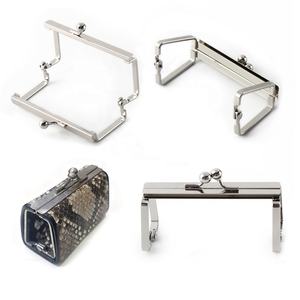 <span class=keywords><strong>Porte</strong></span>-<span class=keywords><strong>monnaie</strong></span> avec fermoir, poignée supérieure en métal fer, sans nickel, durable, mignon, cadre de <span class=keywords><strong>porte</strong></span>-rouge à lèvres, portefeuille fait main, accessoires de <span class=keywords><strong>couture</strong></span> <span class=keywords><strong>DIY</strong></span>, sac - Product Image 1