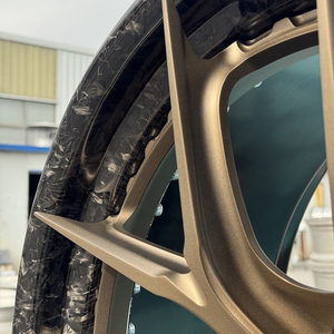 Rueda de Carreras Cóncava de Aleación Forjada en Fibra de Carbono con Acabado Bronce Cepillado, con Tapa Central, Ajuste Universal, Rueda de Repuesto para Auto Deportivo - Product Image 3