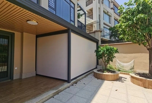 Stores à enrouleur à glissière coupe-vent sans fil commerciaux et résidentiels sur mesure - Product Image 5