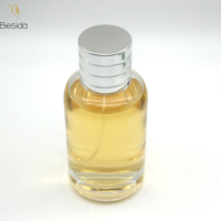 Bouteille de parfum rectangulaire personnalisée de 100ml avec pulvérisateur à pompe en verre vide et bouchon en plastique en forme de cylindre