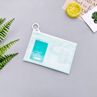 Offre Spéciale anti-poussière Logo personnalisé vêtement Poly sacs t-shirt en plastique Zip givré serrure fermeture éclair sac d'emballage pour vêtements