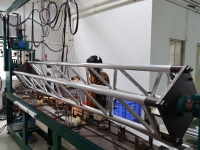 Structure de scène modulaire en alliage d'aluminium certifiée TUV, 290x290mm, à joint carré, charge lourde 500kg, pour éclairages de scène DJ et présentations événementielles