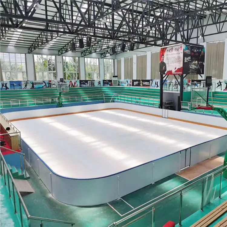 Kustom PE Indoor/Outdoor Ice Skating Rink Dasher papan nyaman fleksibel sintetis lantai papan termasuk Cutting Moulding