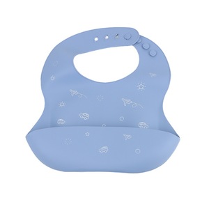 Baberos de silicona para bebé, tipo arco, sin BPA, de 0 a 12 meses, con estampado de dibujos animados, accesorio para alimentación - Product Image 5