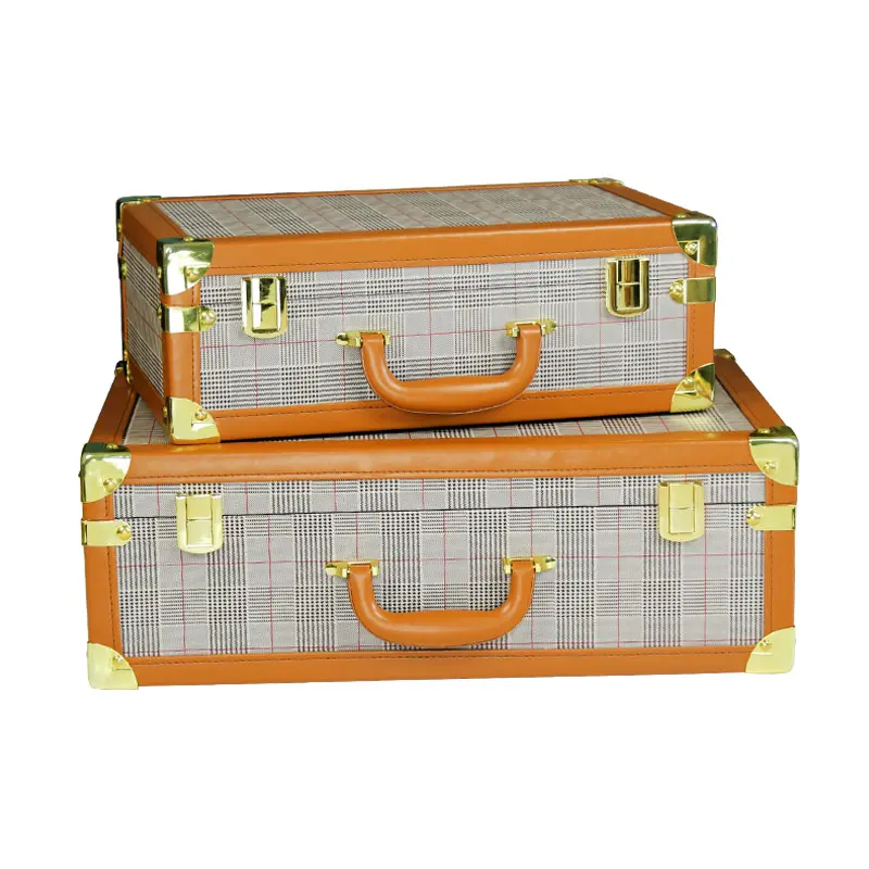 3 Puスーツケースの装飾的な木製収納トランクセットハンドル付きの昔ながらのアンティークラゲッジボックスケース