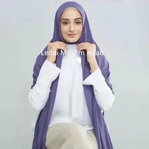 कस्टम तत्काल लंबे शिफॉन हिजाब अच्छी सिलाई बढ़त शिफॉन स्कार्फ और शॉल