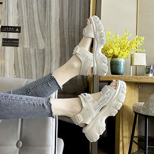 Sandalias Deportivas de Moda para Mujer, Nuevas Sandalias de Verano con Plataforma y Suela Gruesa, Elegantes, Suaves y Casuales para la Playa26 - Product Image 4